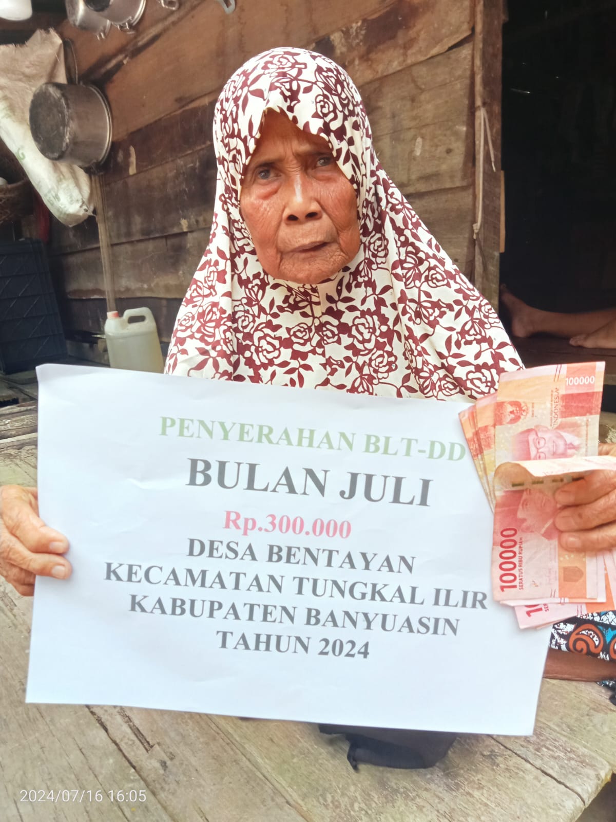 Pemerintah Desa Bentayan Melaksanakan Program Pembagian Bantuan Langsung Tunai BLT