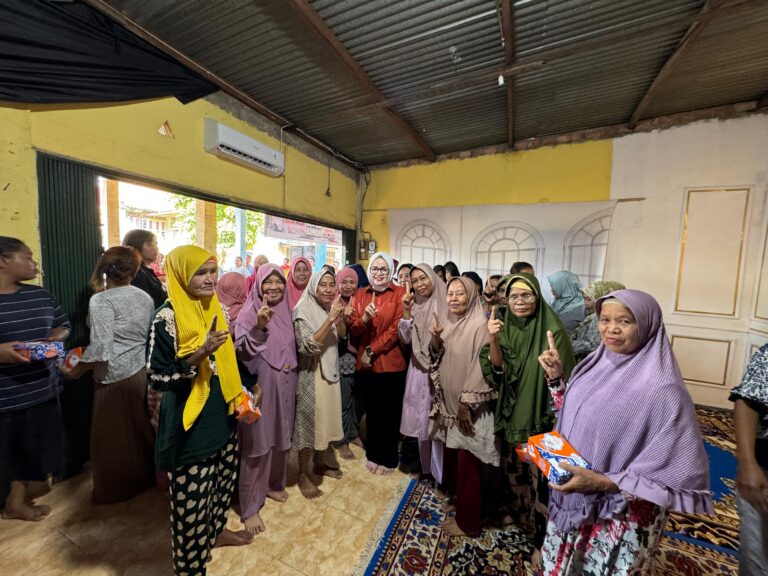 Kampanye Dialogis Di Desa Kecamatan Banyuasin Satu Di Hadiri Cawabup Netta Indian S.P.